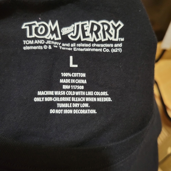 Tom & Jerry Raw Edge Cutoff Cropped Short Sleeve Tee Shirt - Picture 3 of 3